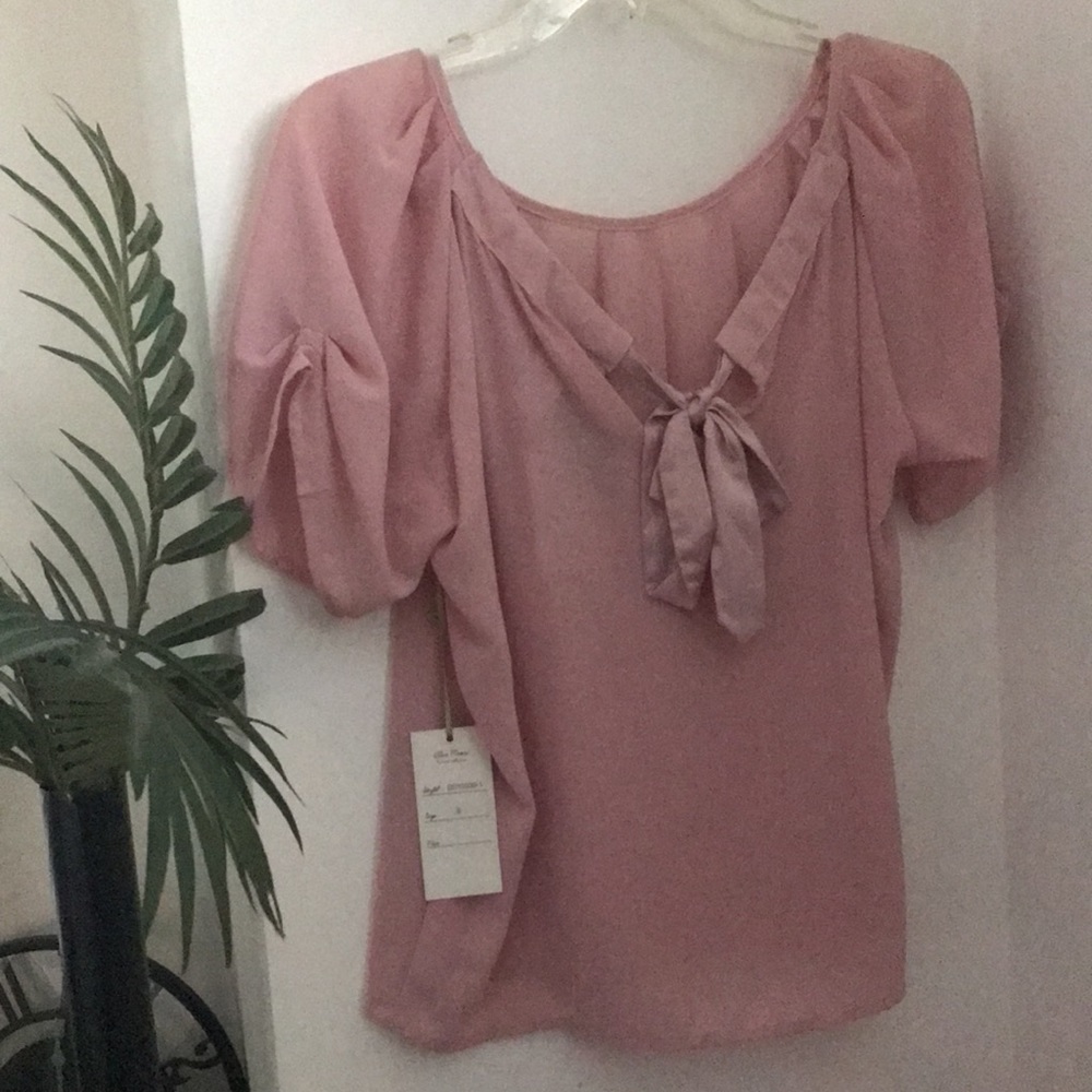 NWOT -Tie neck sheer